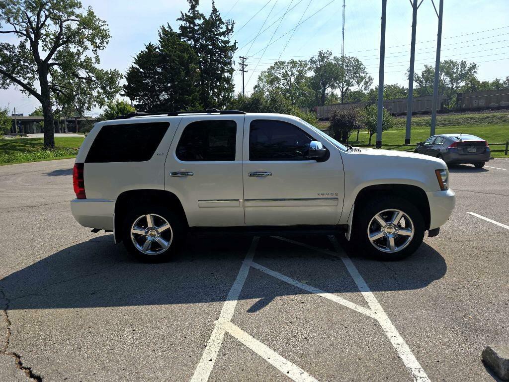 2011 Chevrolet Tahoe Image 4