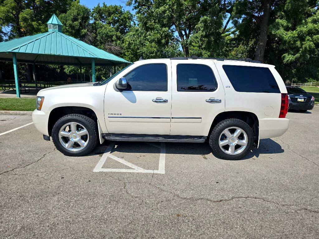 2011 Chevrolet Tahoe Image 8