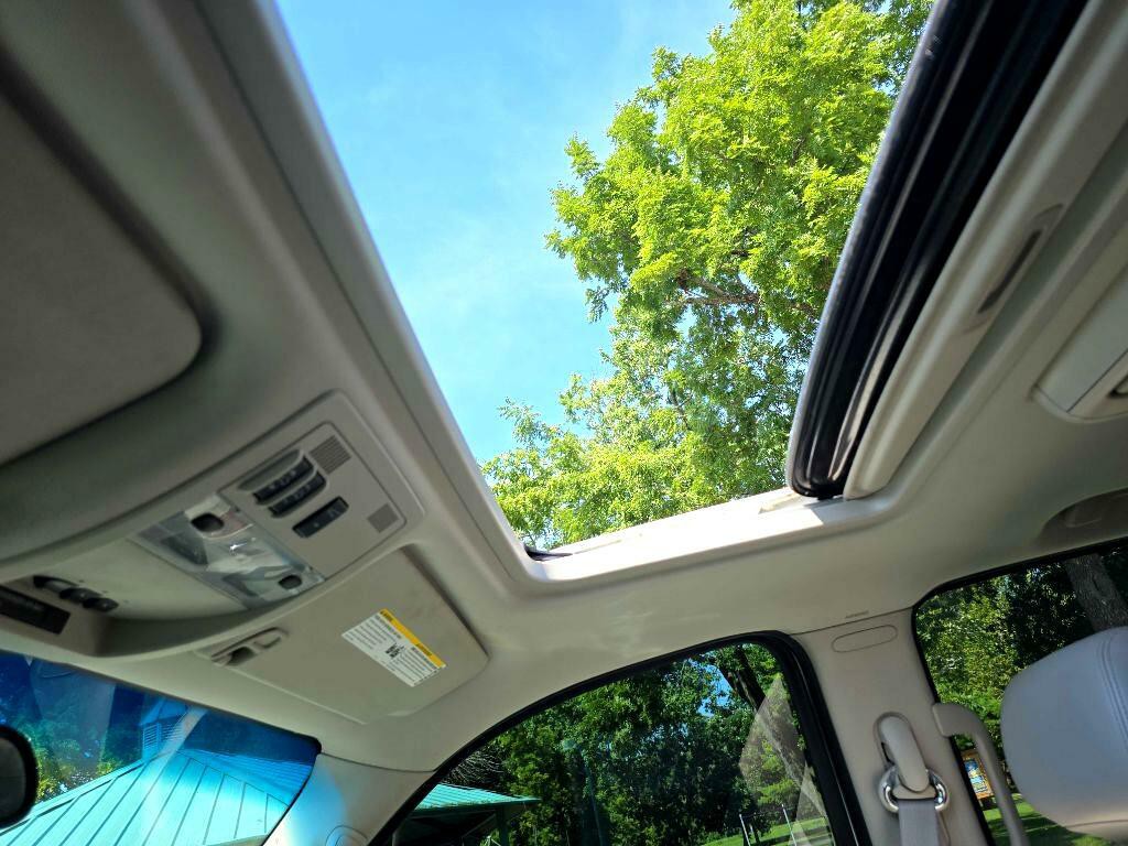 2011 Chevrolet Tahoe Image 18