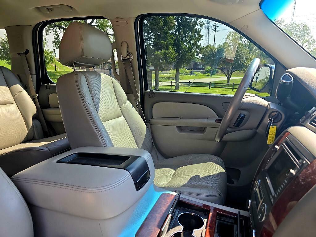 2011 Chevrolet Tahoe Image 23