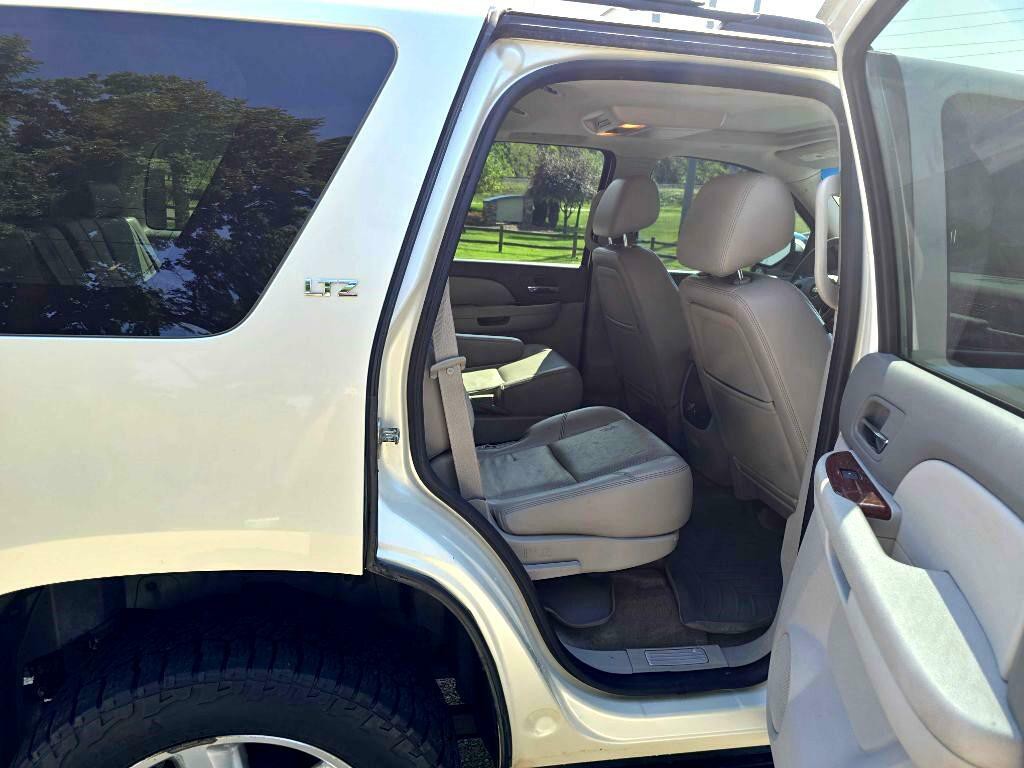 2011 Chevrolet Tahoe Image 30