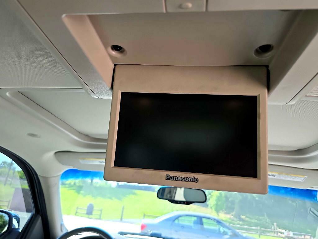 2011 Chevrolet Tahoe Image 33