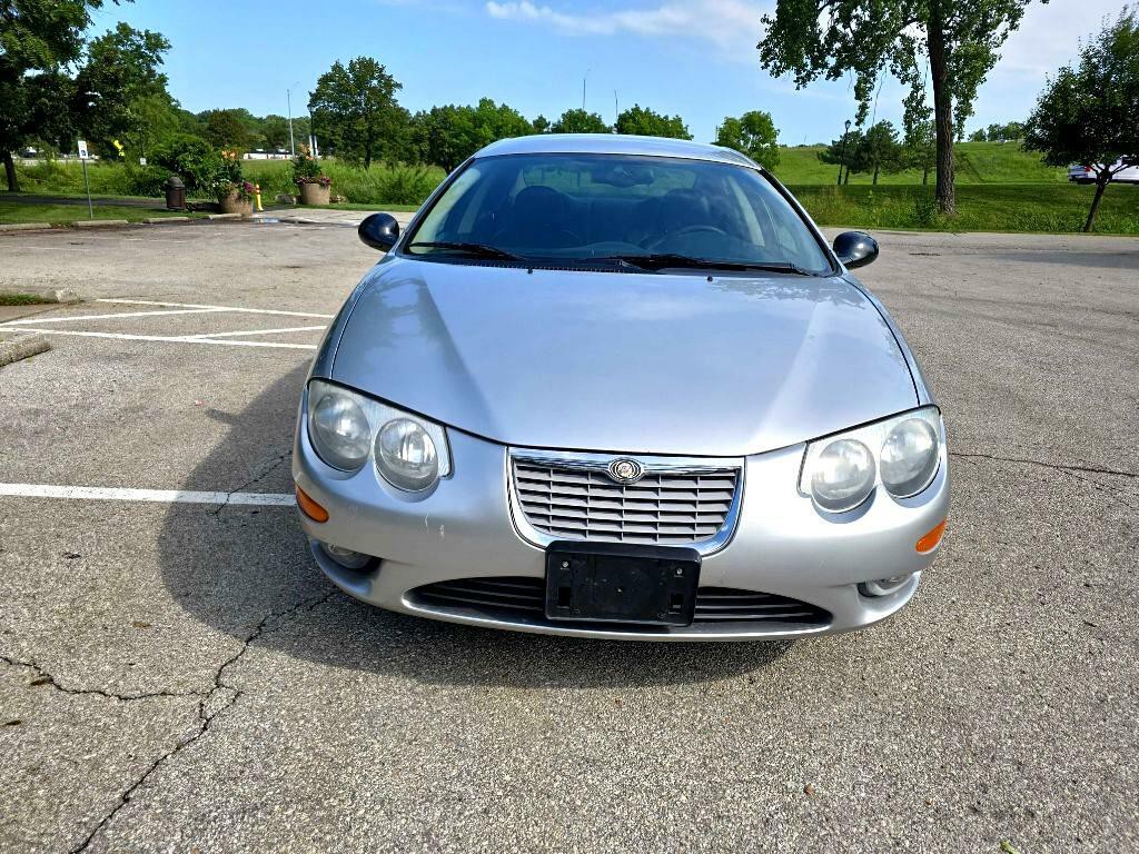 2003 Chrysler 300M Image 2