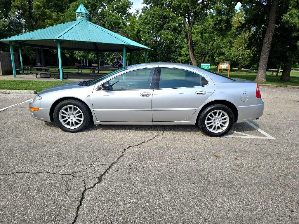 2003 Chrysler 300M Image 8