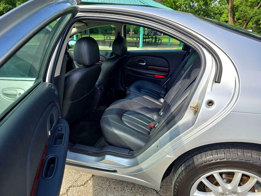 2003 Chrysler 300M Image 23