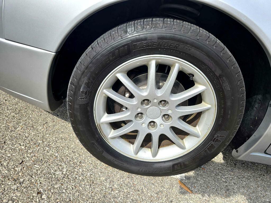 2003 Chrysler 300M Image 32