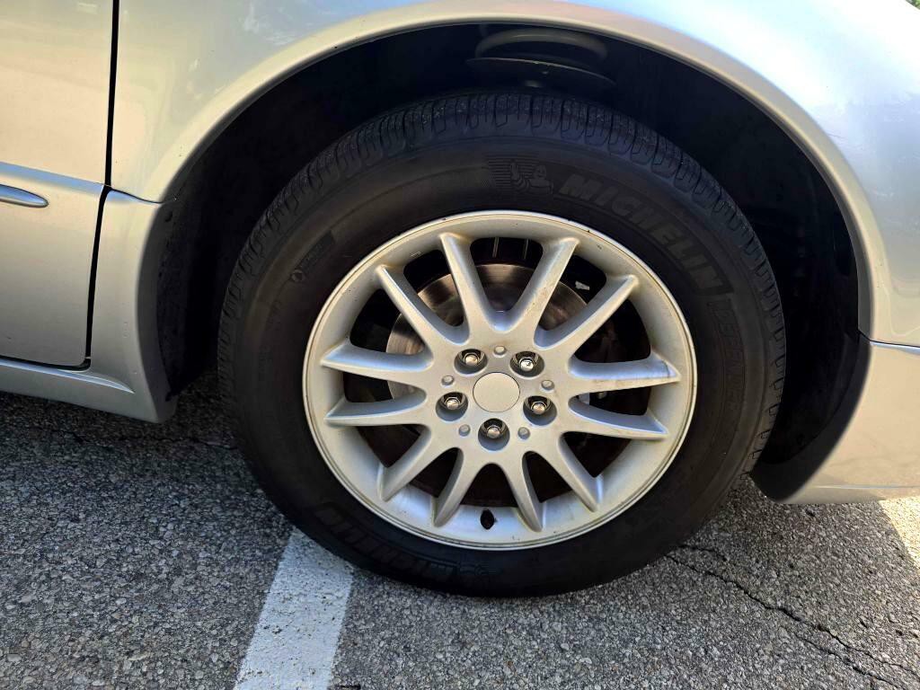 2003 Chrysler 300M Image 34