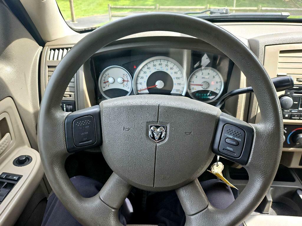 2005 Dodge Dakota Image 14