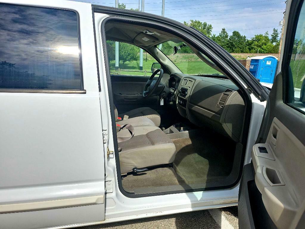 2005 Dodge Dakota Image 18