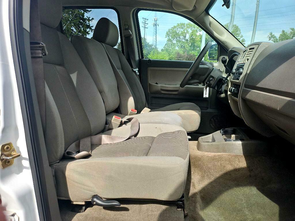 2005 Dodge Dakota Image 19