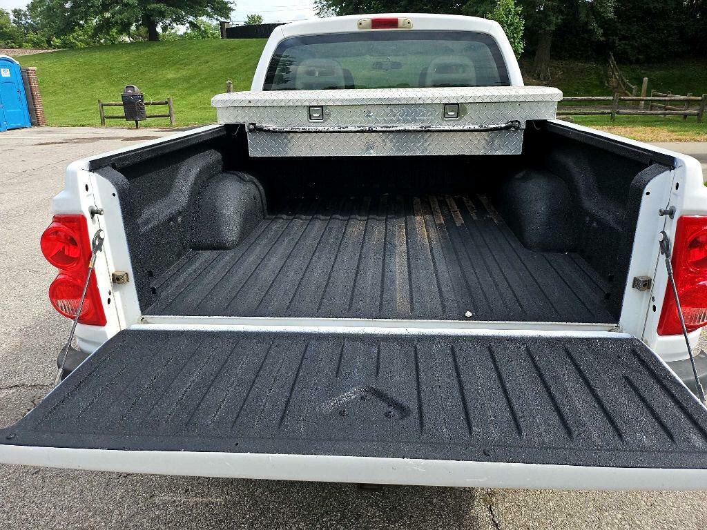 2005 Dodge Dakota Image 28