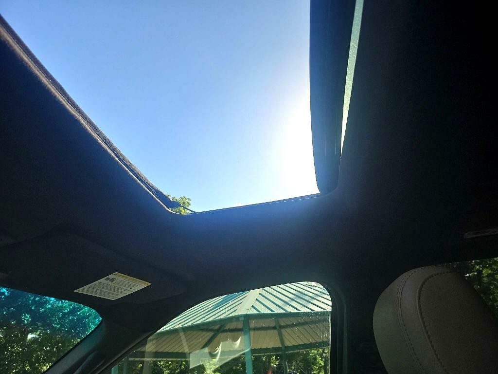 2015 Ford Explorer Image 18