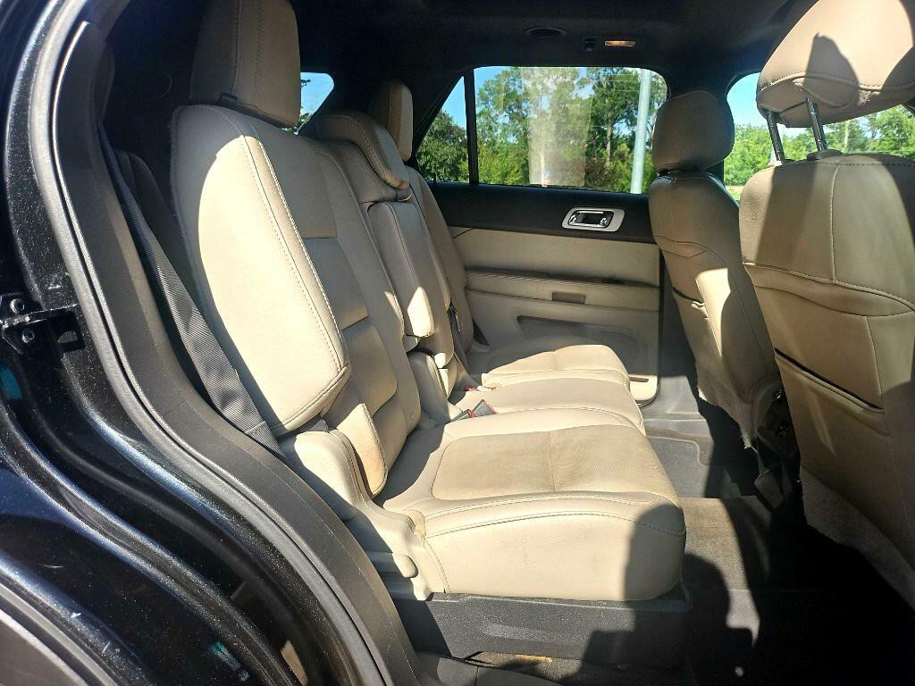 2015 Ford Explorer Image 30