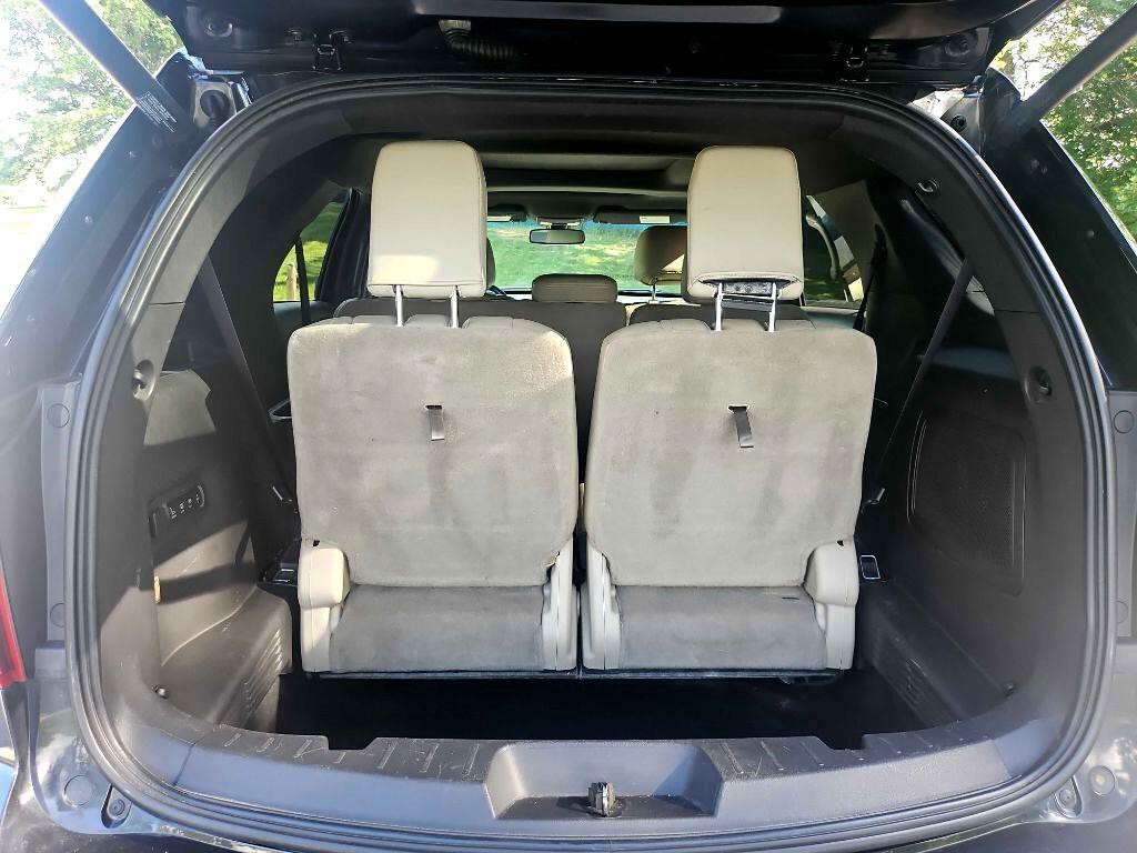 2015 Ford Explorer Image 32