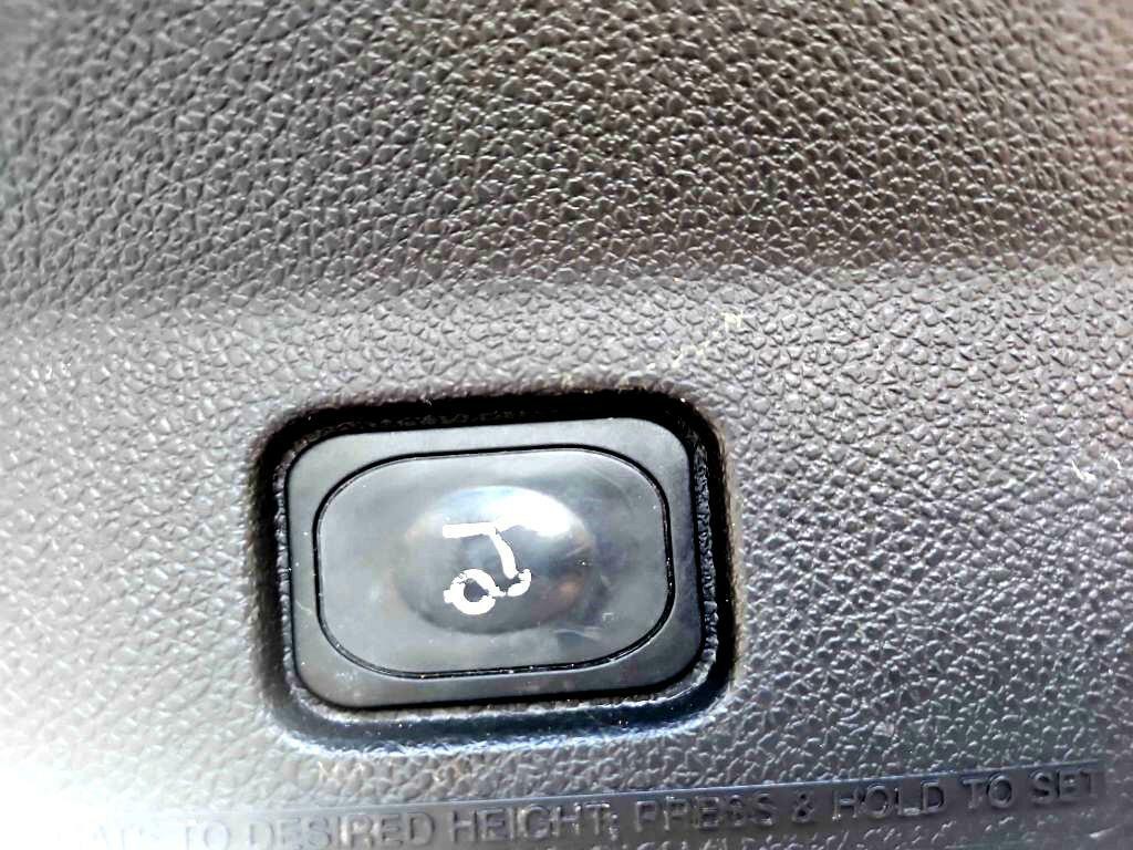 2015 Ford Explorer Image 33