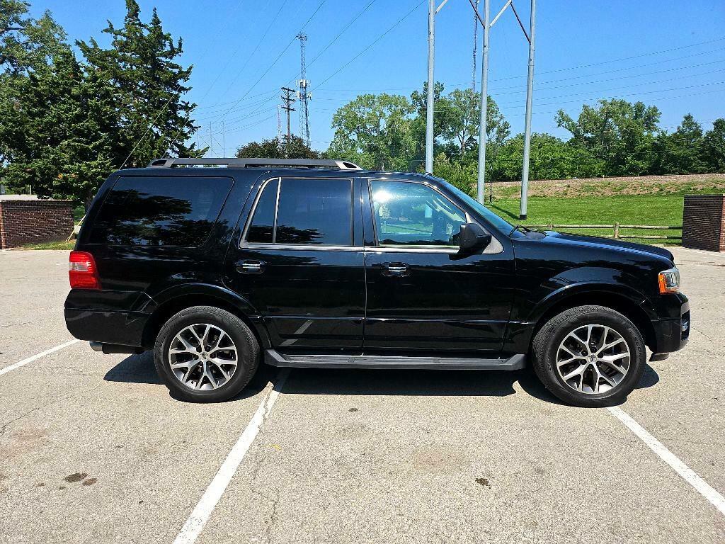 2017 Ford Expedition Image 4