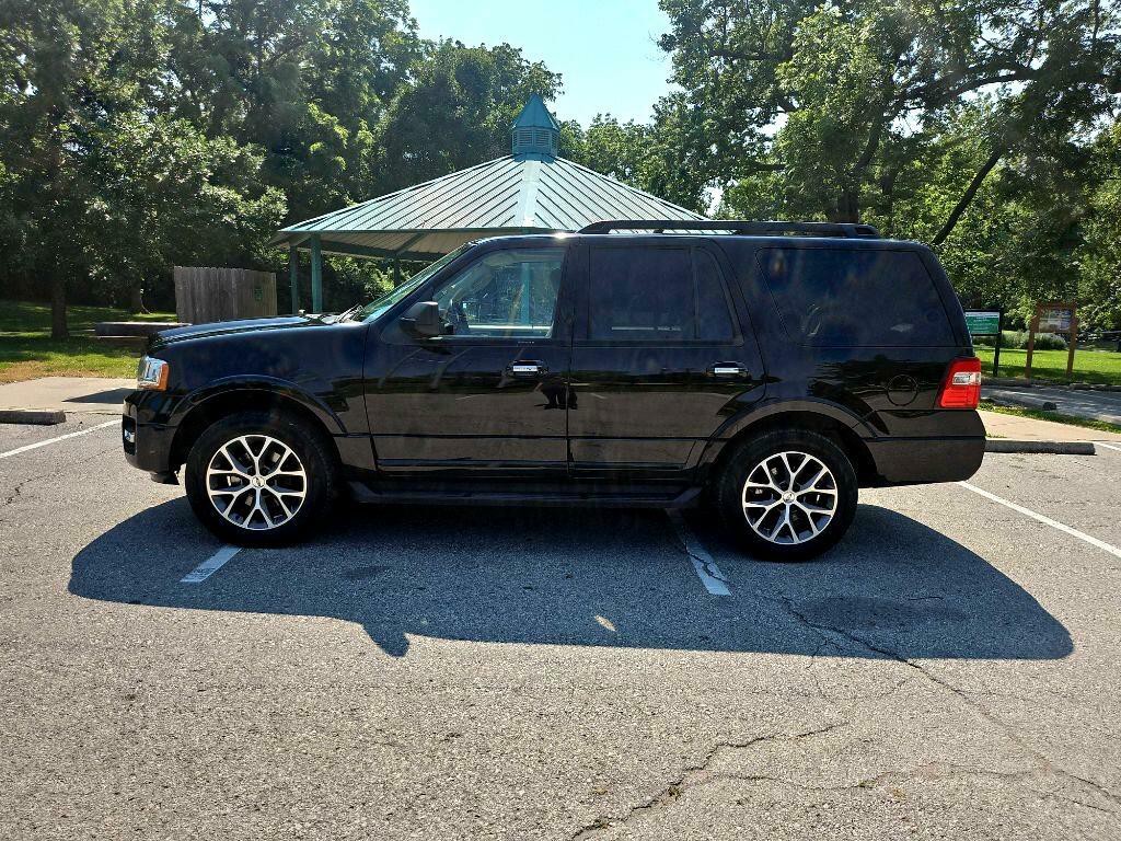 2017 Ford Expedition Image 8