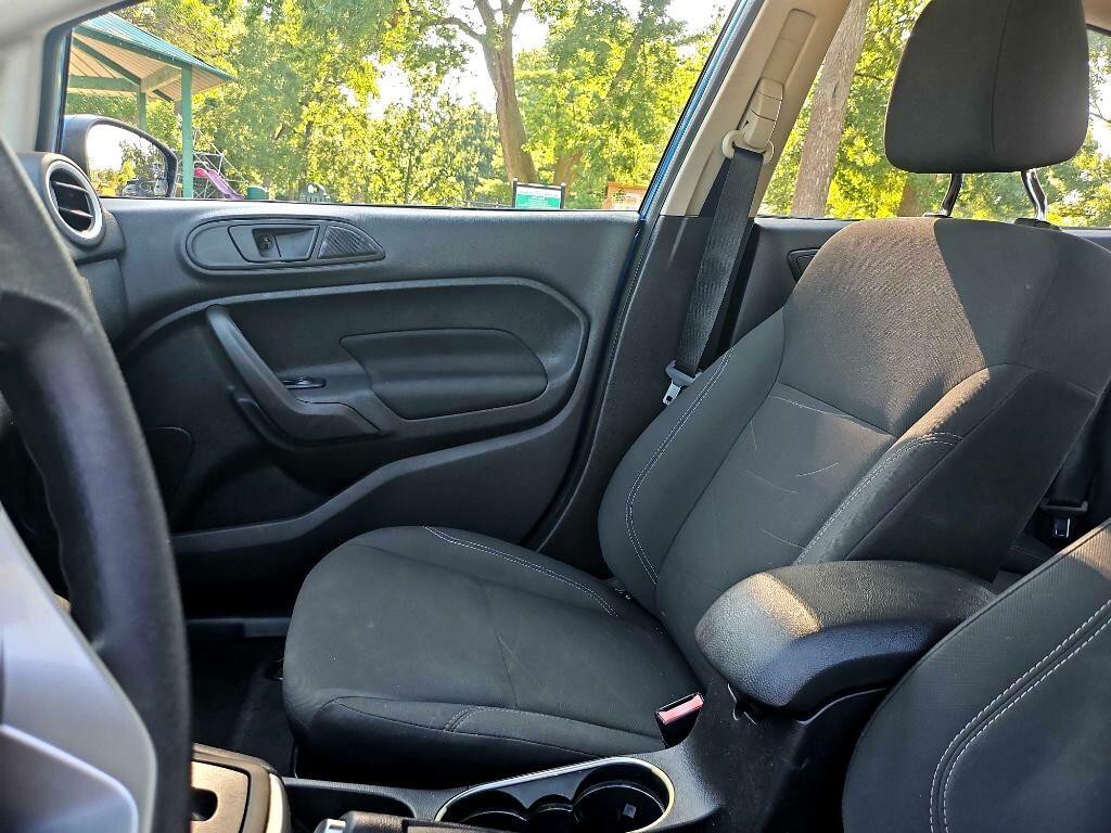 2019 Ford Fiesta Image 12