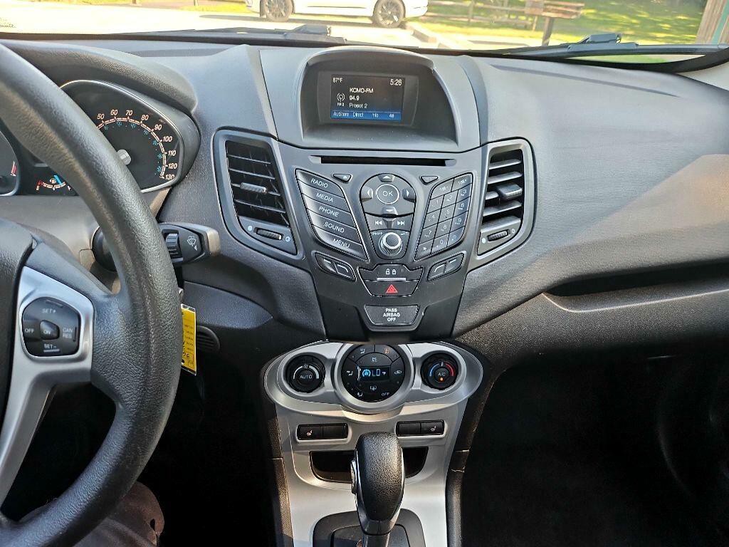 2019 Ford Fiesta Image 15