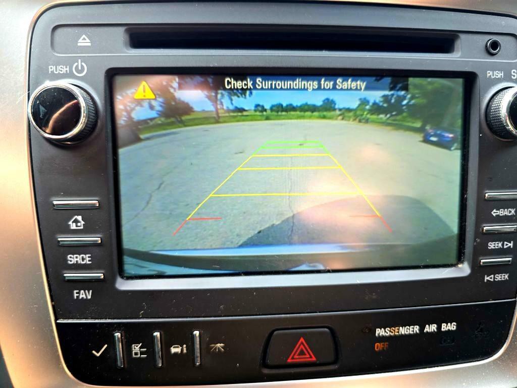 2016 GMC Acadia Image 16