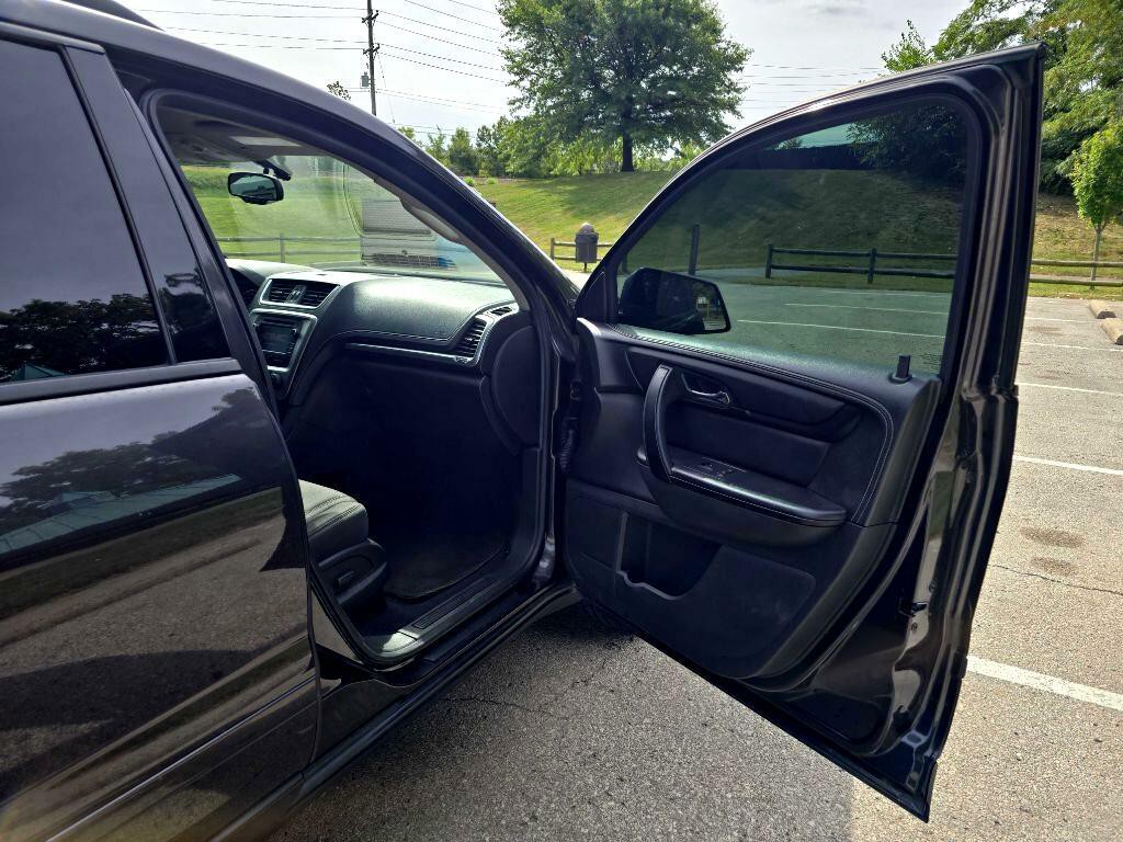 2016 GMC Acadia Image 18