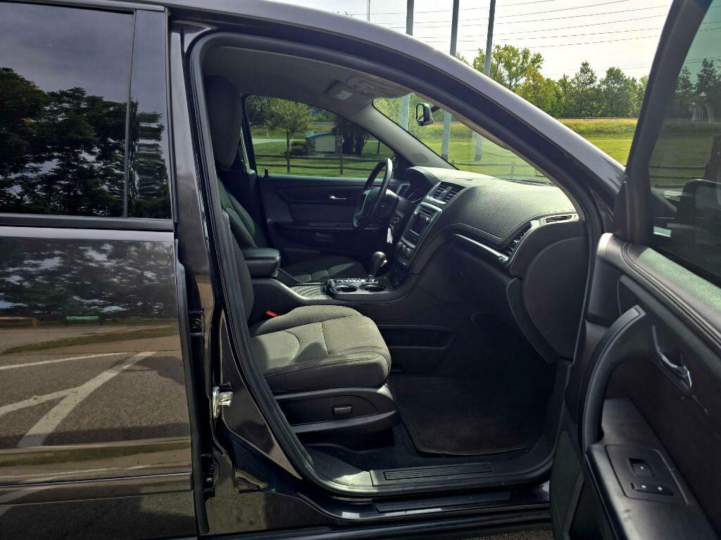 2016 GMC Acadia Image 19