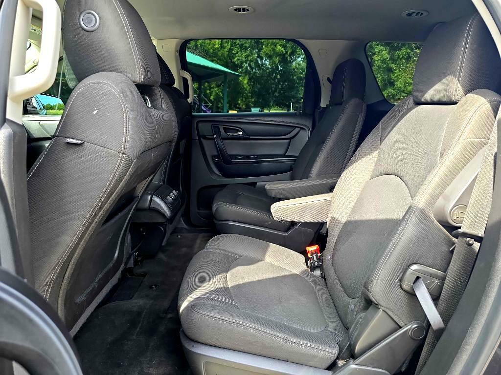 2016 GMC Acadia Image 25