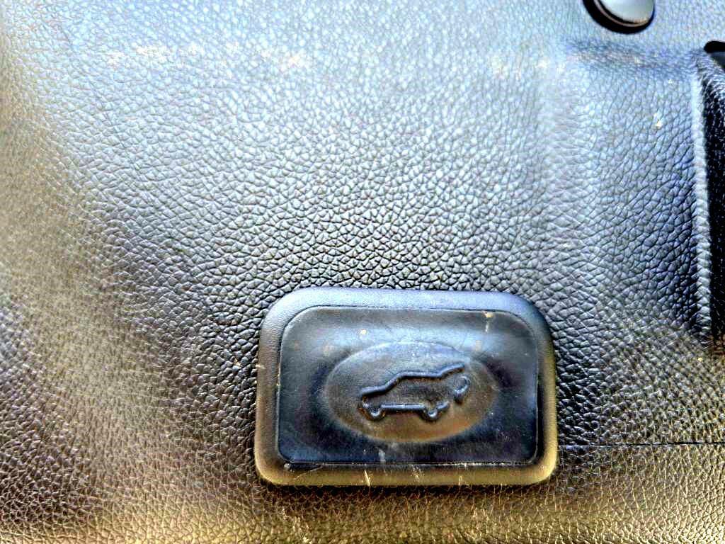 2016 GMC Acadia Image 32