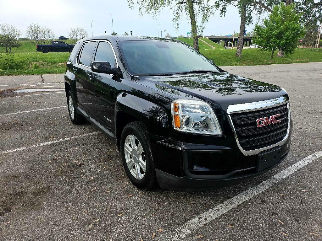 2016 GMC Terrain Image 3