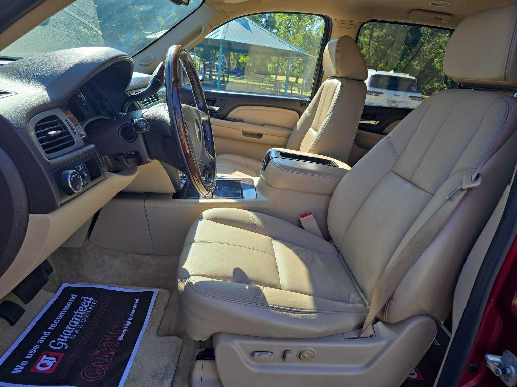 2008 GMC Yukon Image 11