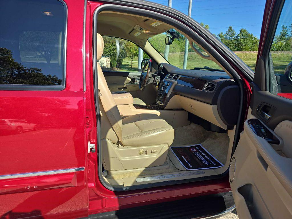 2008 GMC Yukon Image 18