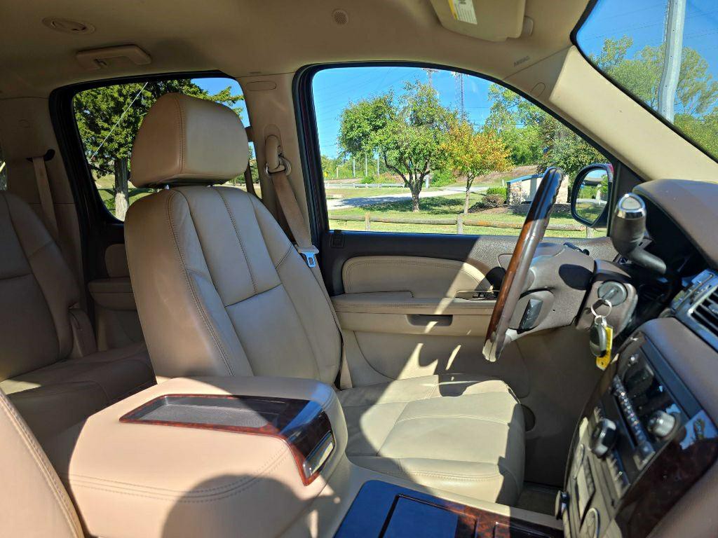 2008 GMC Yukon Image 20