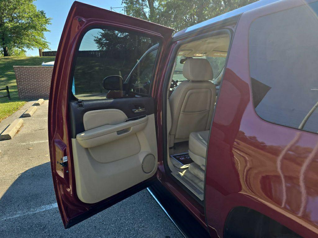 2008 GMC Yukon Image 22