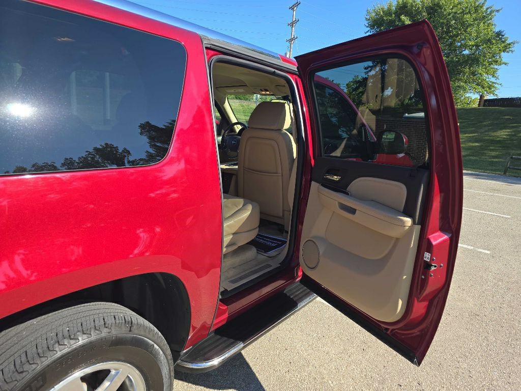 2008 GMC Yukon Image 26