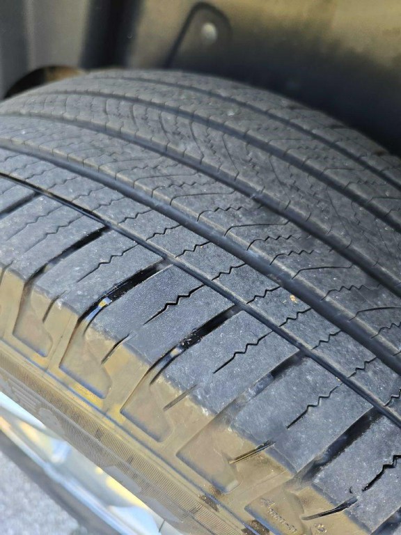 2008 GMC Yukon Image 35