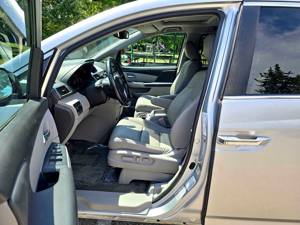 2014 Honda Odyssey Image 10