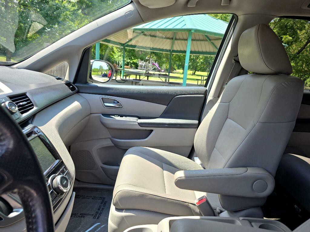 2014 Honda Odyssey Image 12