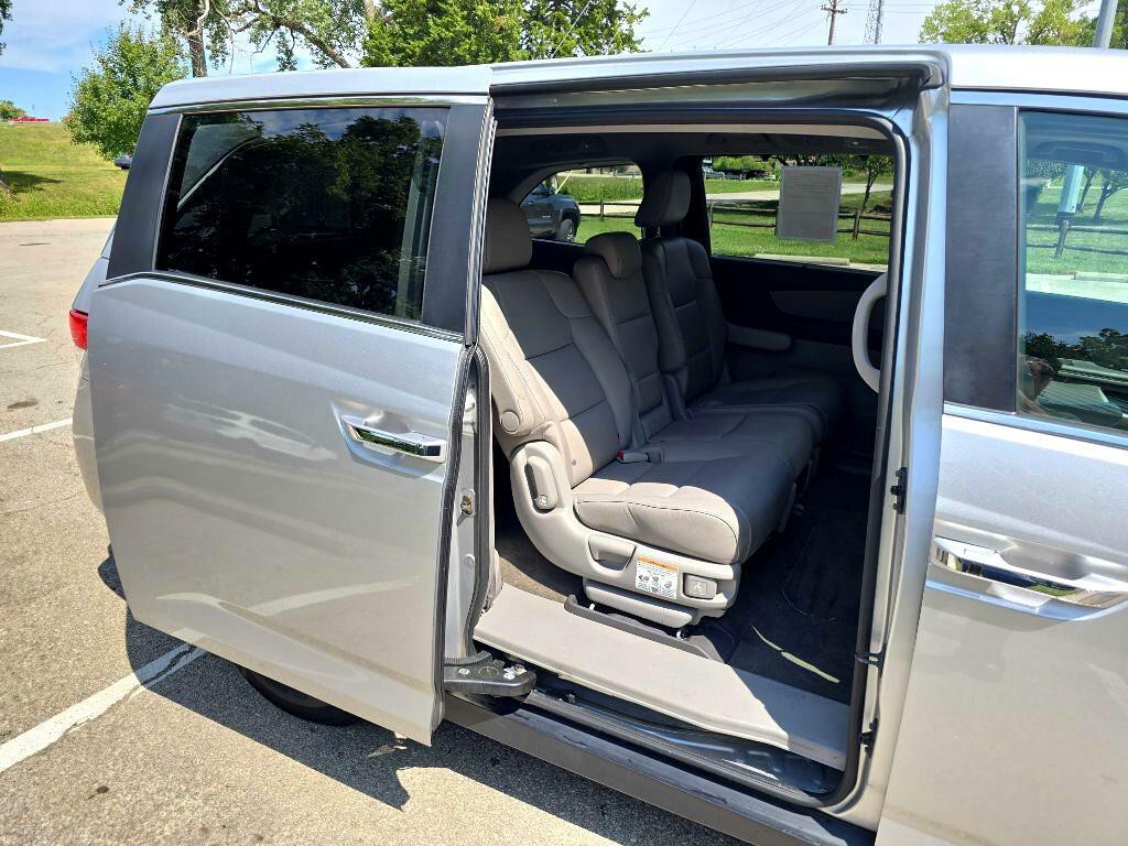 2014 Honda Odyssey Image 29