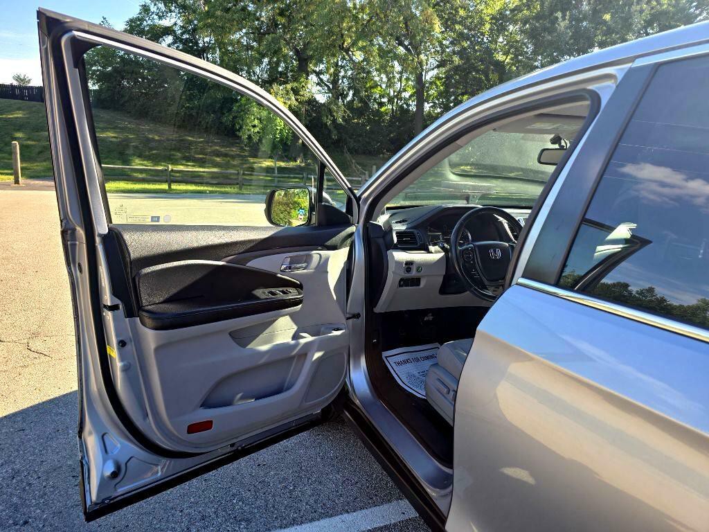 2016 Honda Pilot Image 9