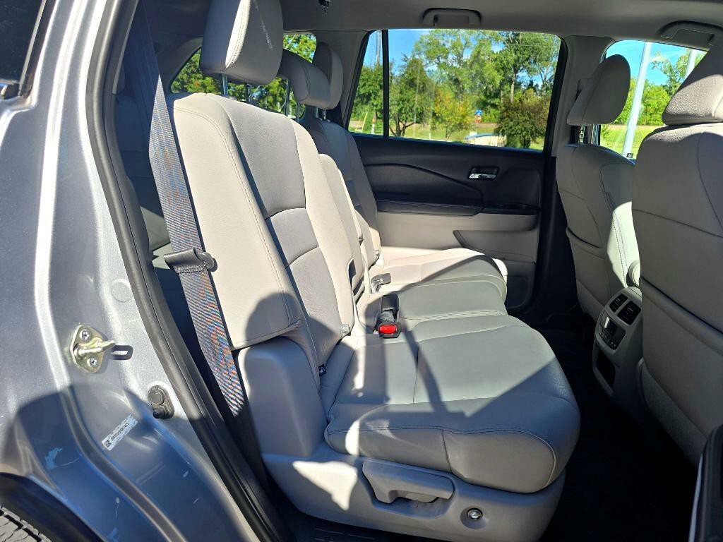 2016 Honda Pilot Image 32