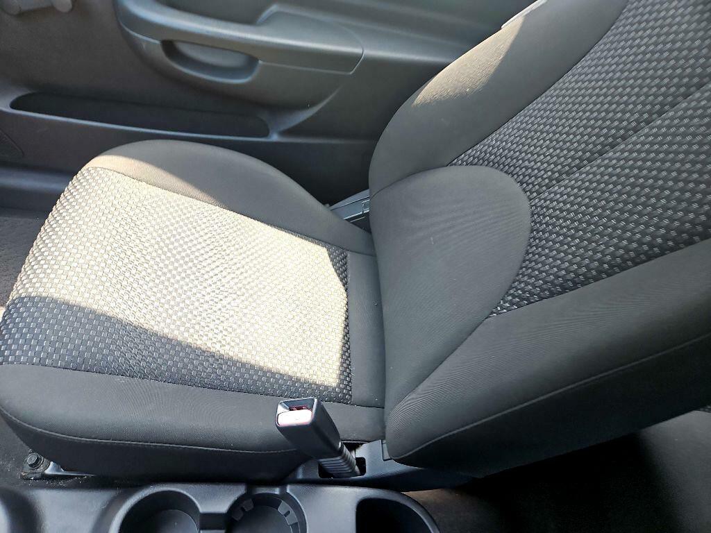 2011 Hyundai Accent Image 19