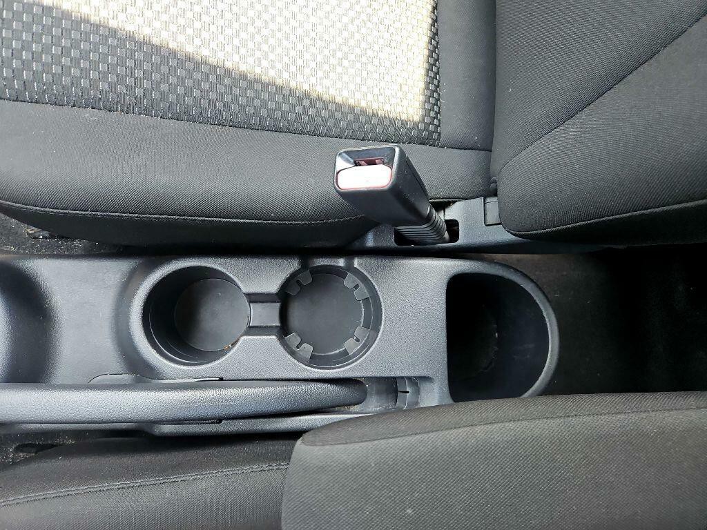 2011 Hyundai Accent Image 22