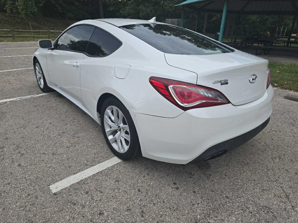 2013 Hyundai Genesis Image 7