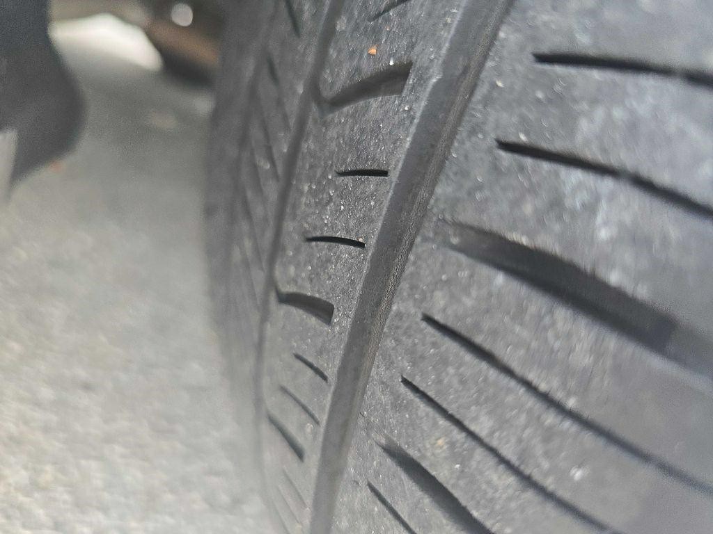 2013 Hyundai Genesis Image 27