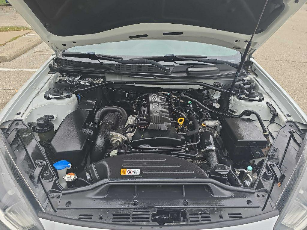 2013 Hyundai Genesis Image 34