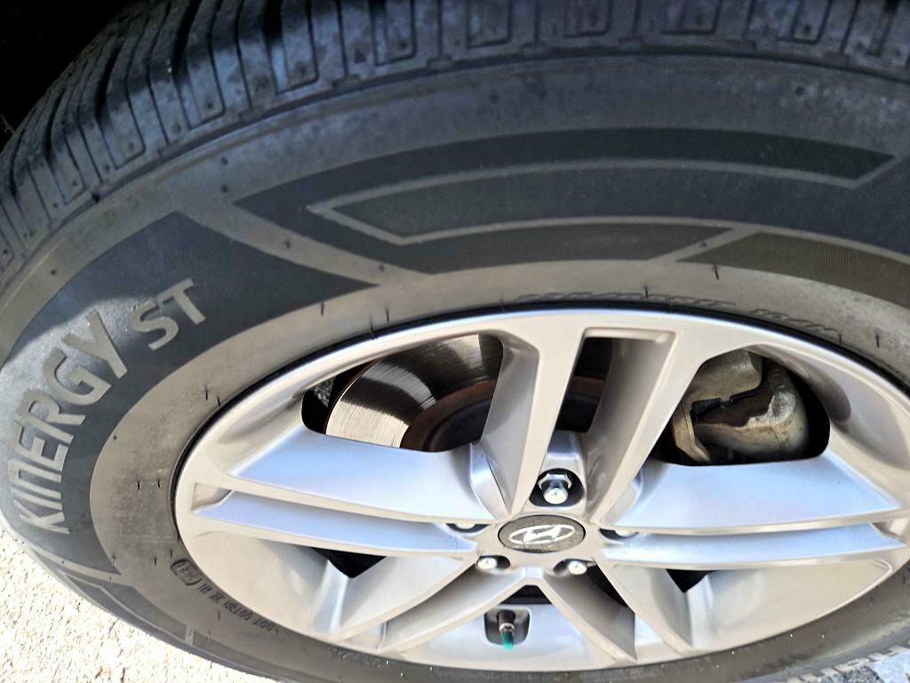 2017 Hyundai Santa Fe Sport Image 8