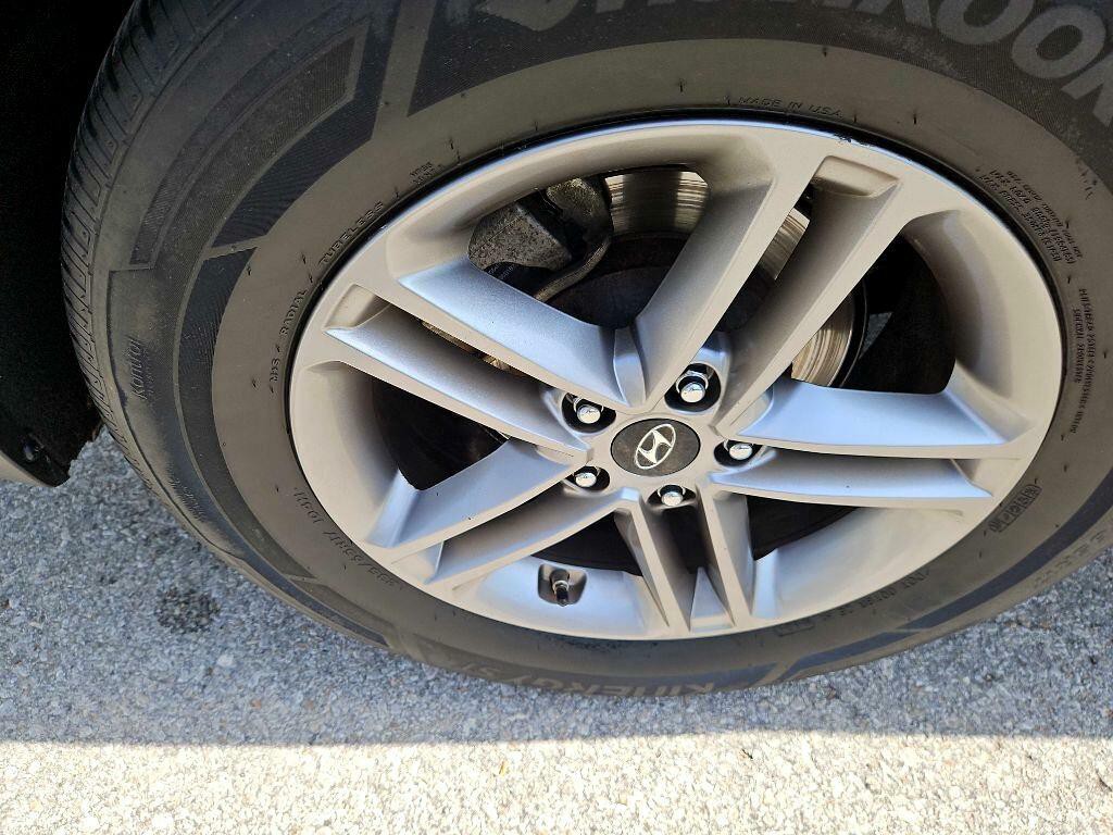 2017 Hyundai Santa Fe Sport Image 13