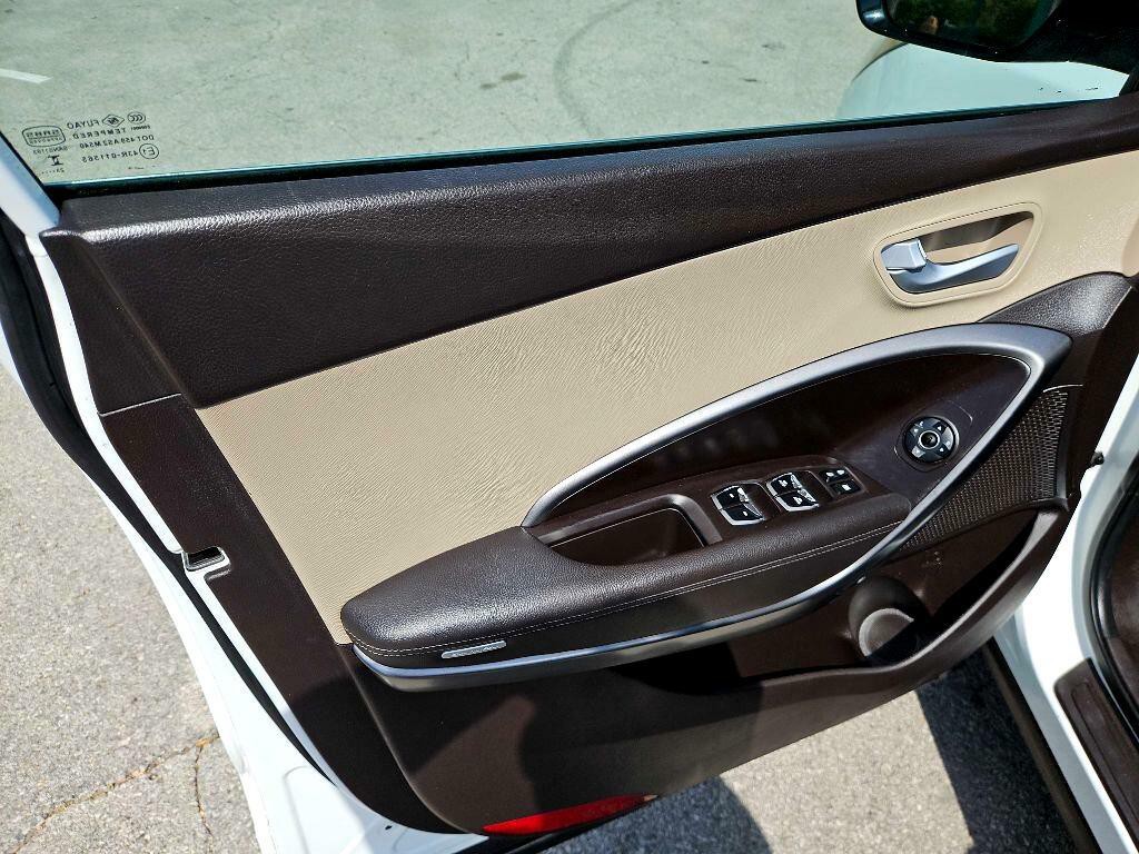 2017 Hyundai Santa Fe Sport Image 17