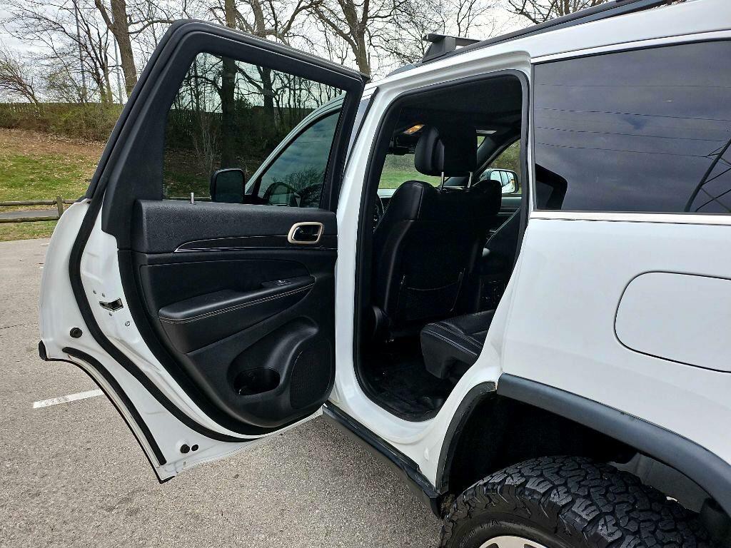 2015 Jeep Grand Cherokee Image 23