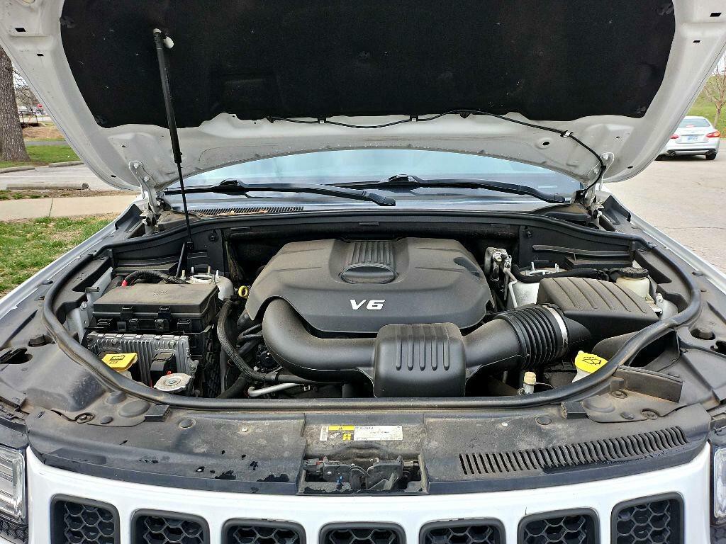 2015 Jeep Grand Cherokee Image 40